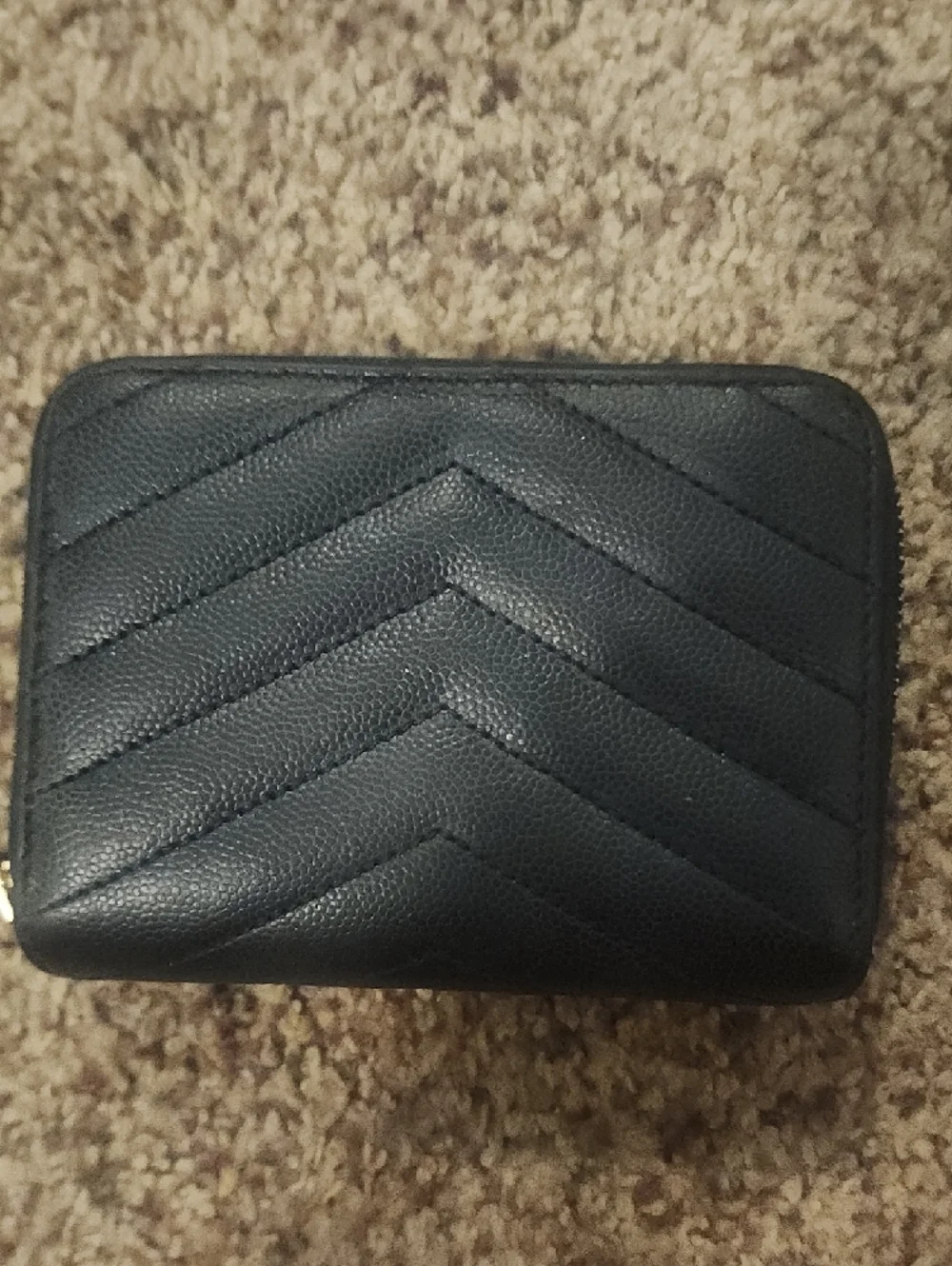 Yves Saint Laurent Black Quilted Leather Card Wallet with Gold YSL Emblem - Picture 2 of 5